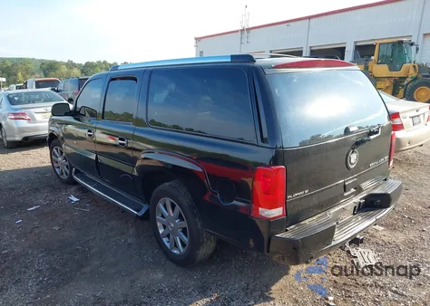 2006 Cadillac Escalade Esv Standard z USA, uszkodzony, nr VIN 3GYFK66N36G220581